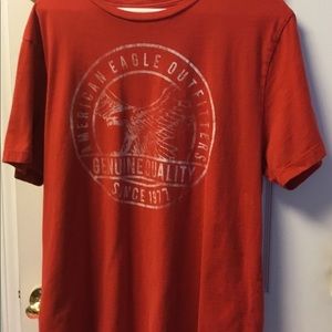 🌺 Men’s XL Red Graphic Tee